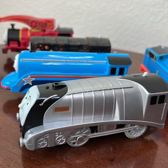 Lot Of 6 Thomas The Train & Friends Trackmaster Motorized Trains - Picture 3 of 8
